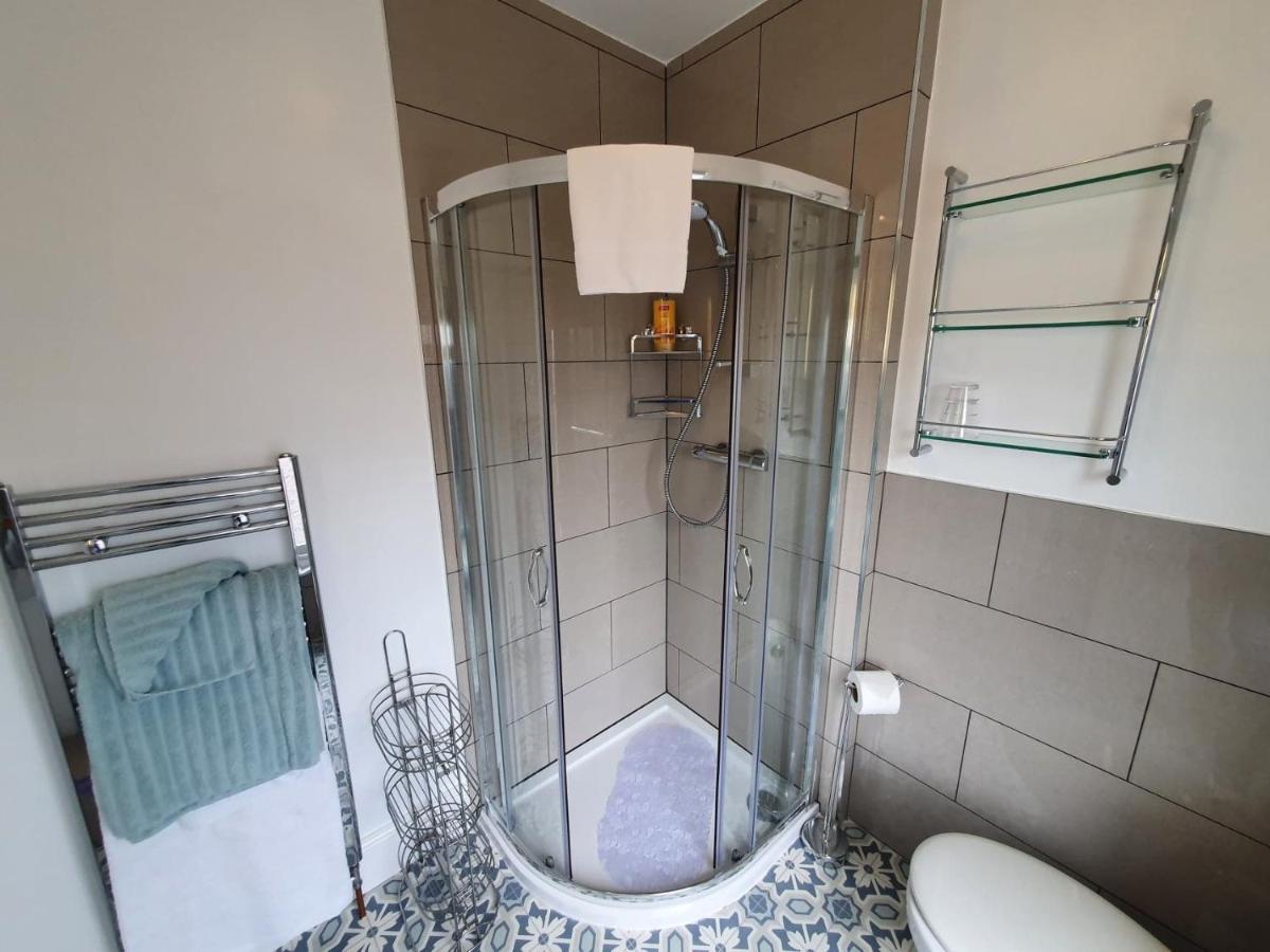 Swiss House B&B Каслтон Екстер'єр фото