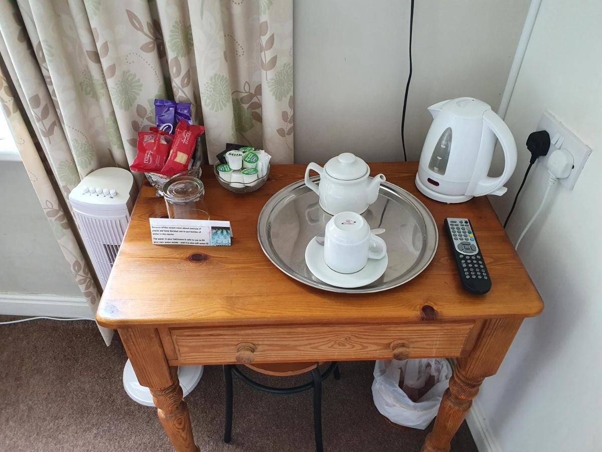 Swiss House B&B Каслтон Екстер'єр фото